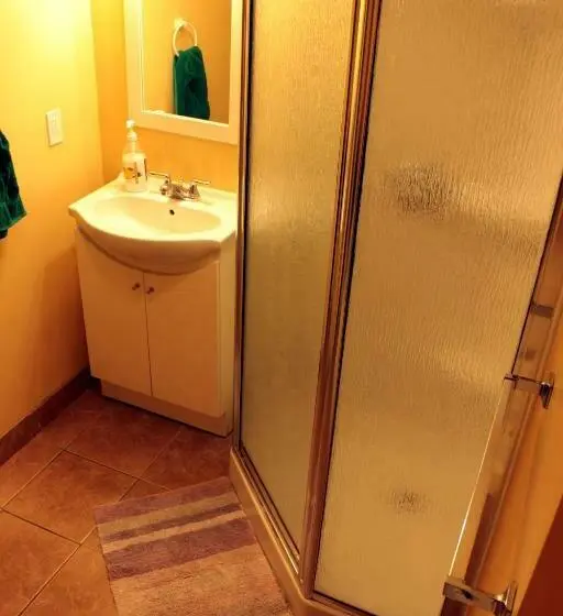 Basic-huone, Ottawa Backpackers Inn