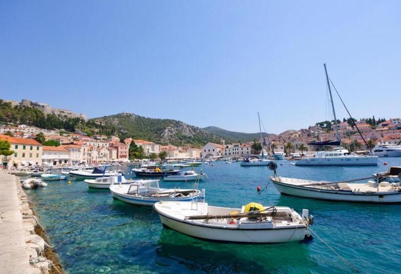 스탠다드 룸 바다 전망, Room In Hvar Town With Sea View, Terrace, Air Conditioning, Wi Fi