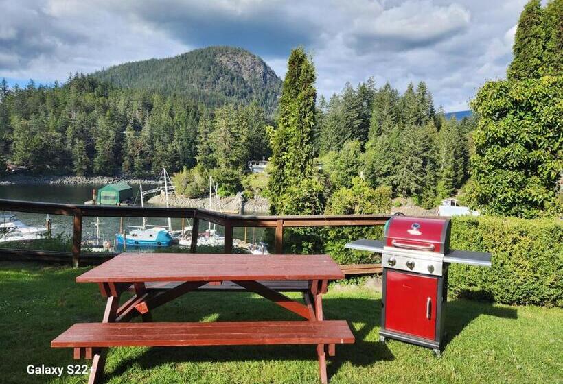 Номер Стандарт Вид на Море, Sunshine Coast Resort