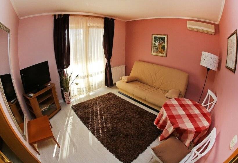 标准间, Villa Julian