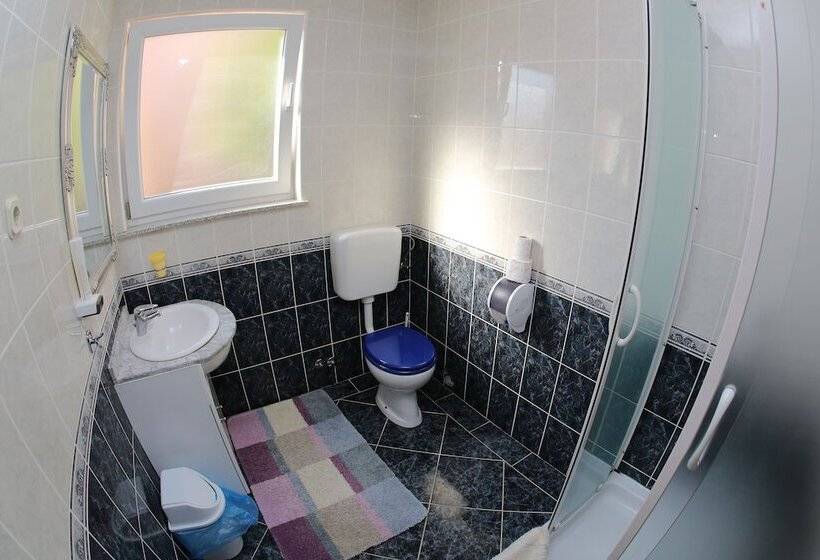 标准间带阳台, Villa Julian