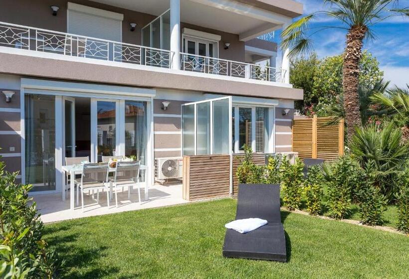 高级工作室, Villa Velvet