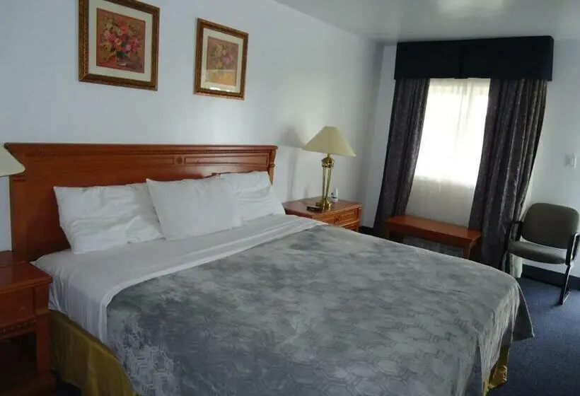 キングサイズベッドのスタンダードルーム, Westmount Motel