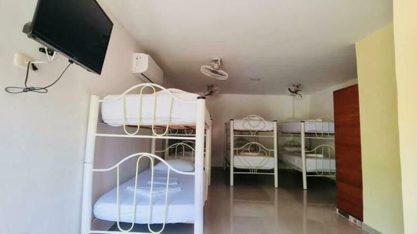 ファミリールーム, Hostel Green Light