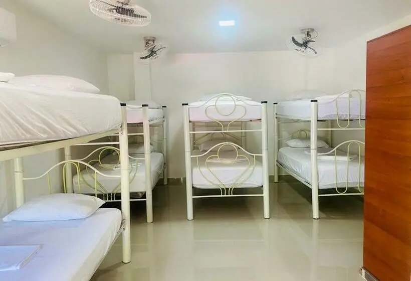 ファミリールーム, Hostel Green Light