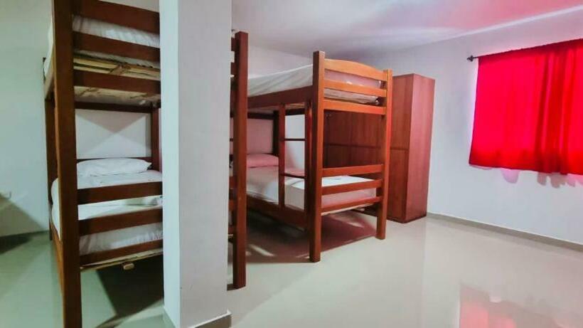 Семейный Номер, Hostel Green Light
