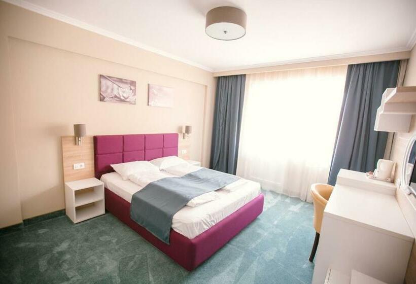 סוויטה, Complex Turistic Monaco