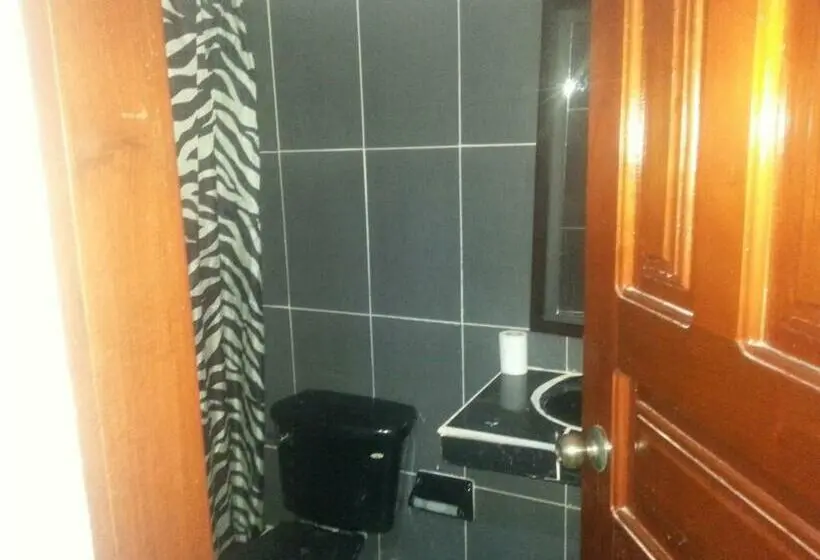 スタンダードルーム, Hostal Selvatrip