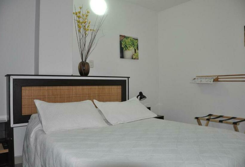 Economy Zimmer, Meson De Las Flores