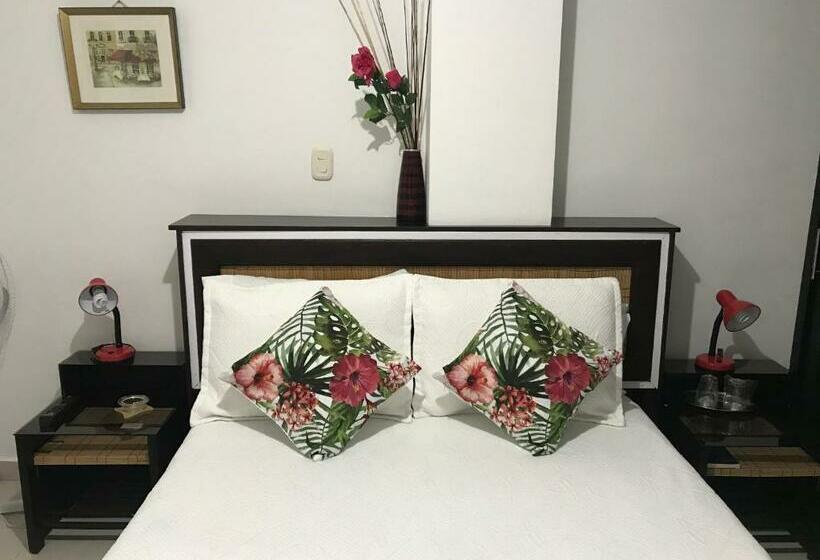 Economy Zimmer, Meson De Las Flores