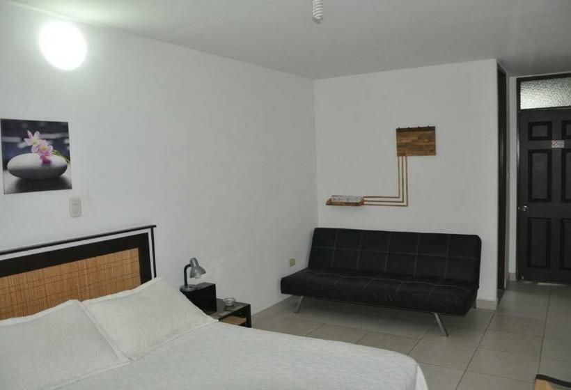 3 Bett Deluxe Zimmer, Meson De Las Flores