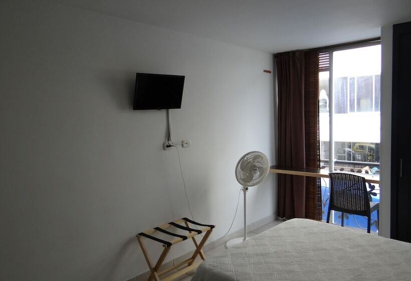 Standardzimmer, Meson De Las Flores