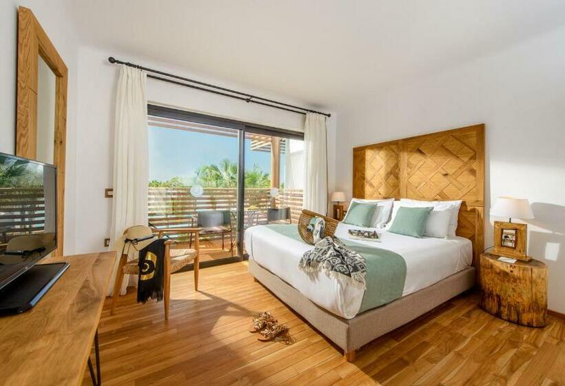 غرفة ديلوكس مطلة على حمام السباحة, Stella Island Luxury Resort & Spa