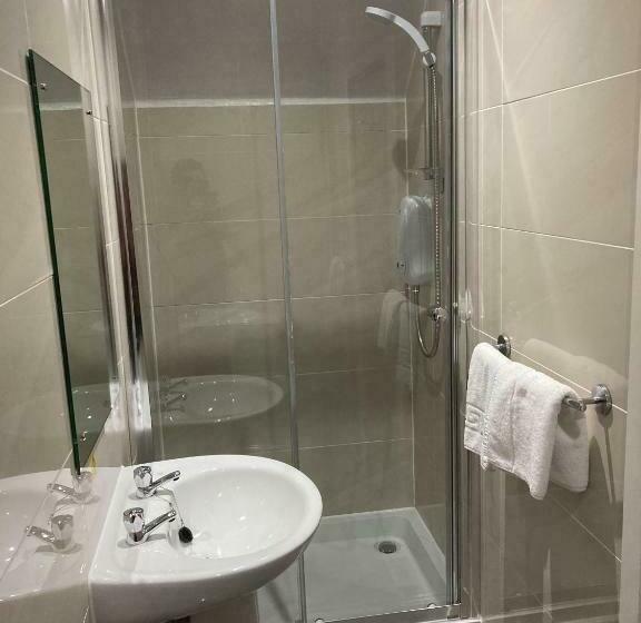 スタンダードトリプルルーム, The Bulls Head