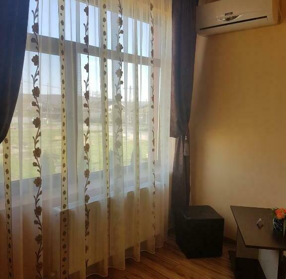 اتاق استاندارد یک نفره, Motel Imperial