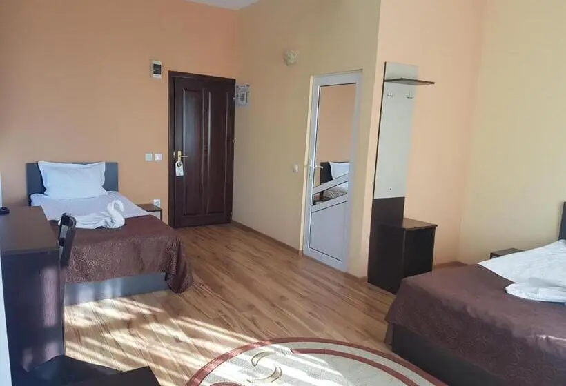 Standard Kolmen Hengen Huone, Motel Imperial