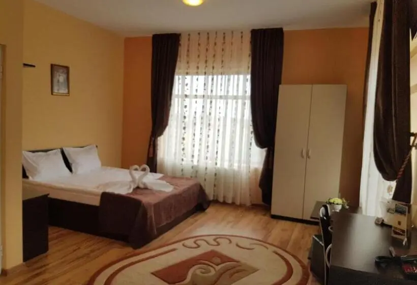 Standard Kolmen Hengen Huone, Motel Imperial