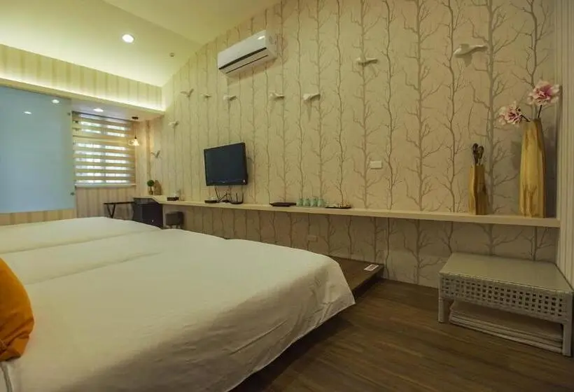 اتاق لوکس چهار تخته, Yesday B&b