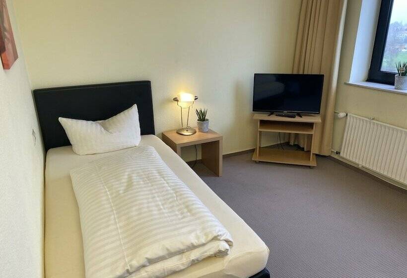 싱글 기본룸, Bruckentor