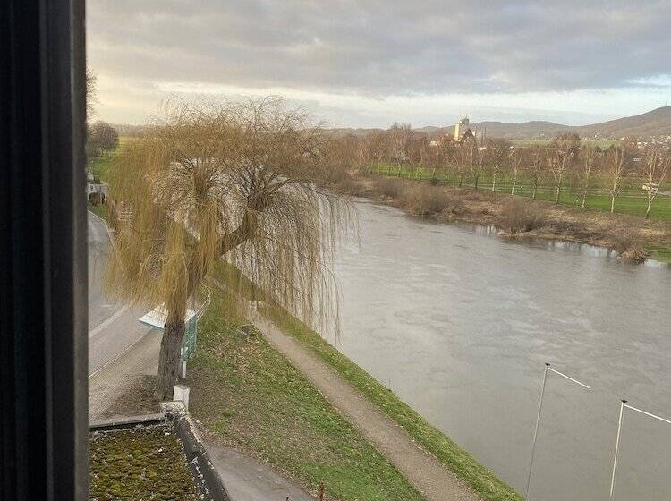 싱글 기본룸, Bruckentor