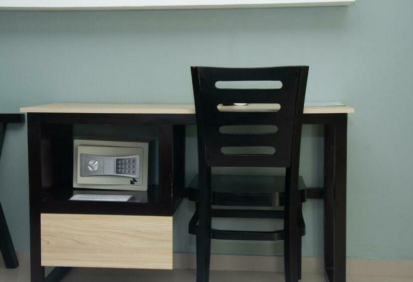 Семейный Номер, Castillo Del Mar