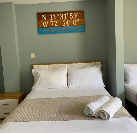 Четырехместный Номер Стандарт Вид на Море, Castillo Del Mar