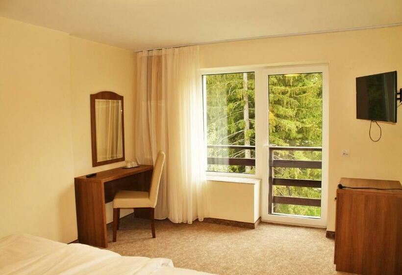 小型套房, Crisalpin