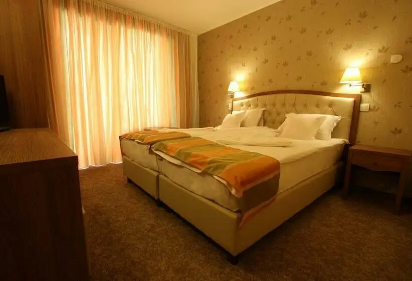 Standard-huone, Crisalpin