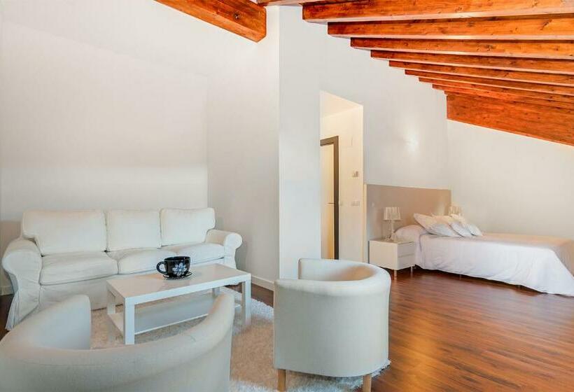 جناح, El Palacete Del Obispo