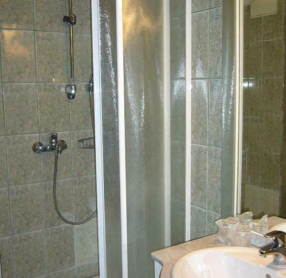 スタンダードルーム, Express