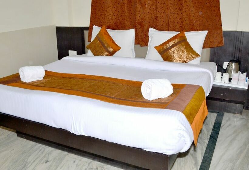 Номер Deluxe, Optimum Sheela Inn @ Taj