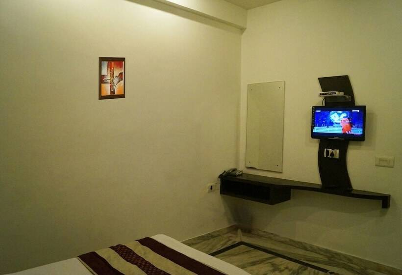 اتاق لوکس, Optimum Sheela Inn @ Taj