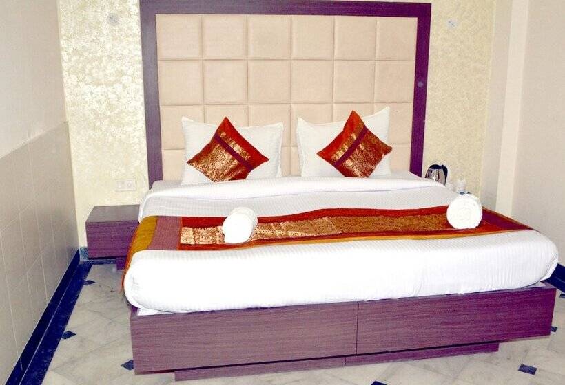 اتاق استاندارد, Optimum Sheela Inn @ Taj