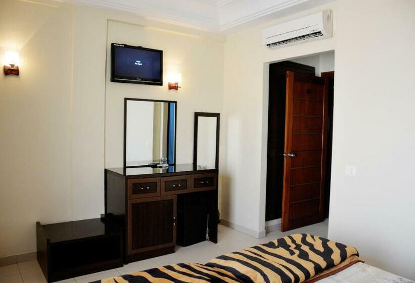 اتاق استاندارد یک نفره, Pacha