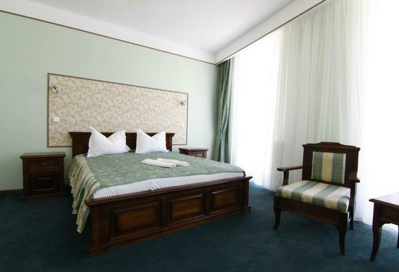 スタンダードルーム, Rin