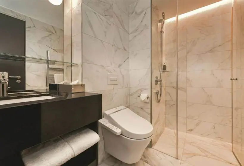 Premium-huoneisto 1 Makuuhuone Uima-allasnäkymä, Adina Apartment Hotel Frankfurt Westend