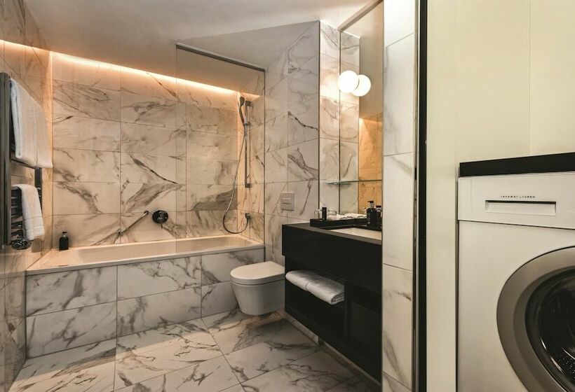 발코니가 있는 1 베드룸 프리미엄 아파트, Adina Apartment Hotel Frankfurt Westend