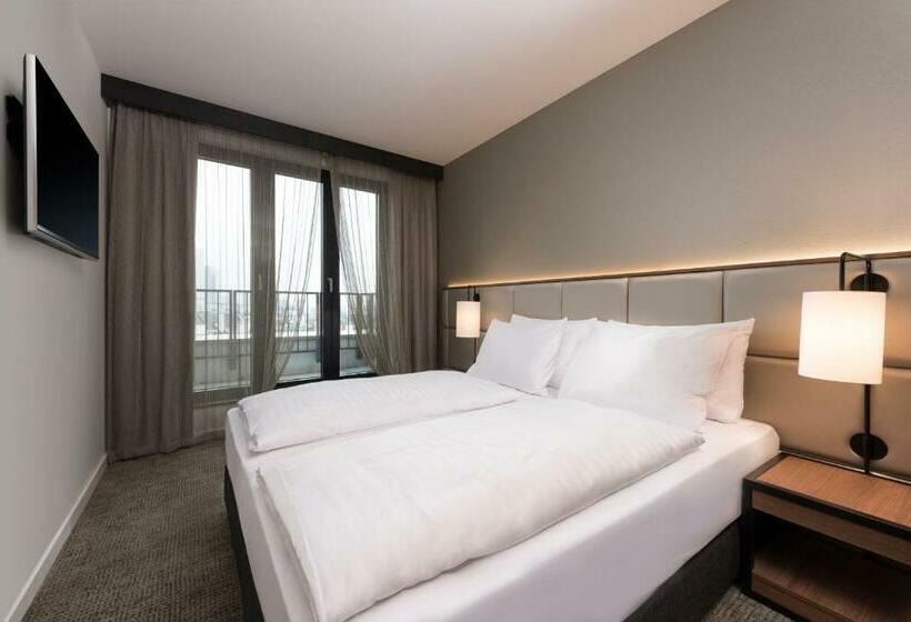 발코니가 있는 1 베드룸 프리미엄 아파트, Adina Apartment Hotel Frankfurt Westend