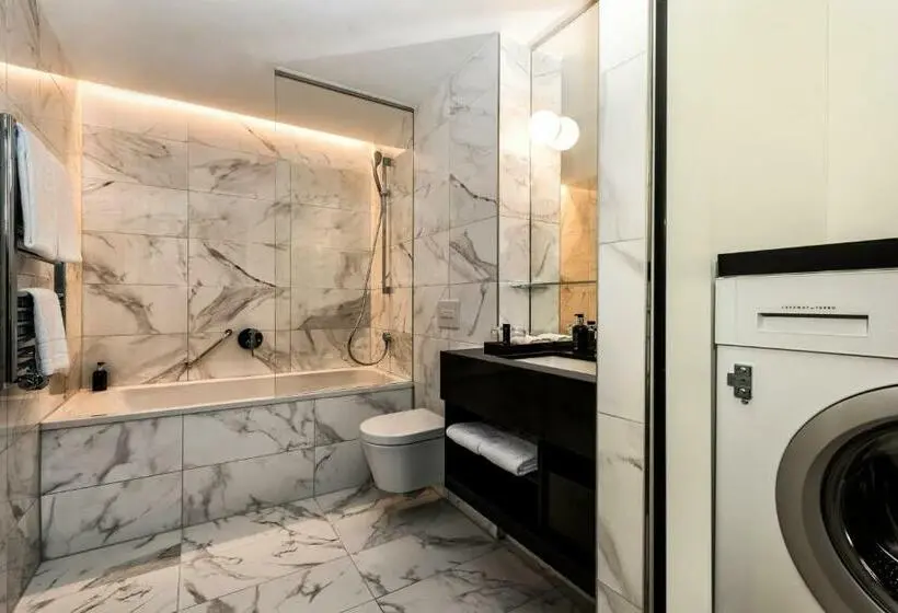 Perhehuone, Adina Apartment Hotel Frankfurt Westend