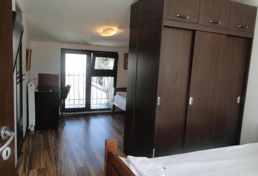 Номер Стандарт, Hostel Bella Italia