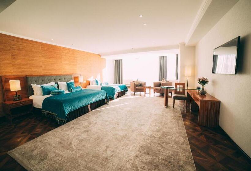 اتاق لوکس خانوادگی, Damas International