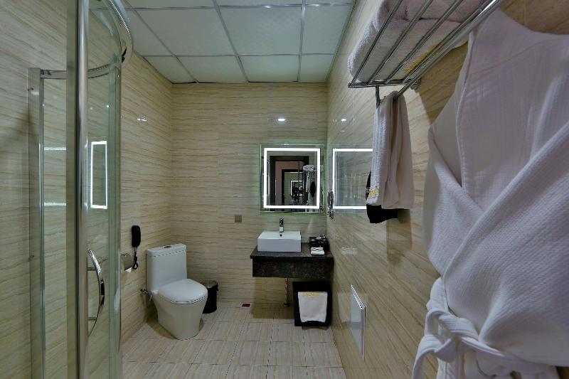 اتاق استاندارد یک نفره, Damas International