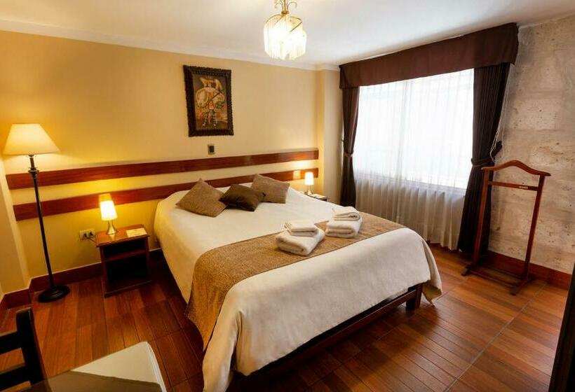 スタンダードシングルルーム, El Portal De San Lázaro