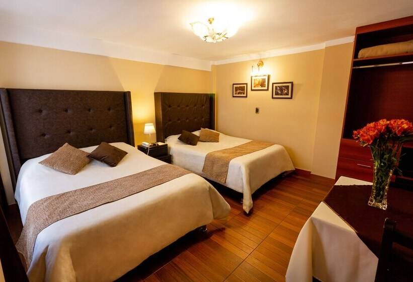 スタンダードルーム, El Portal De San Lázaro