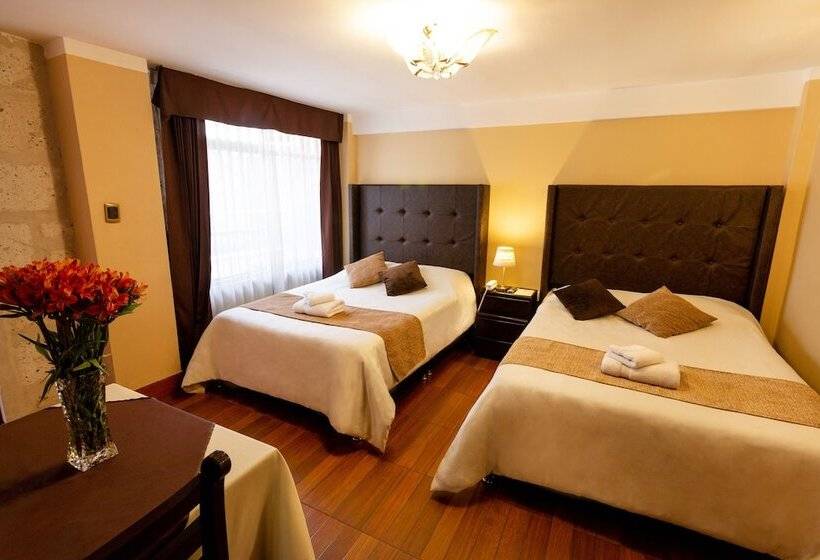 スタンダードトリプルルーム, El Portal De San Lázaro