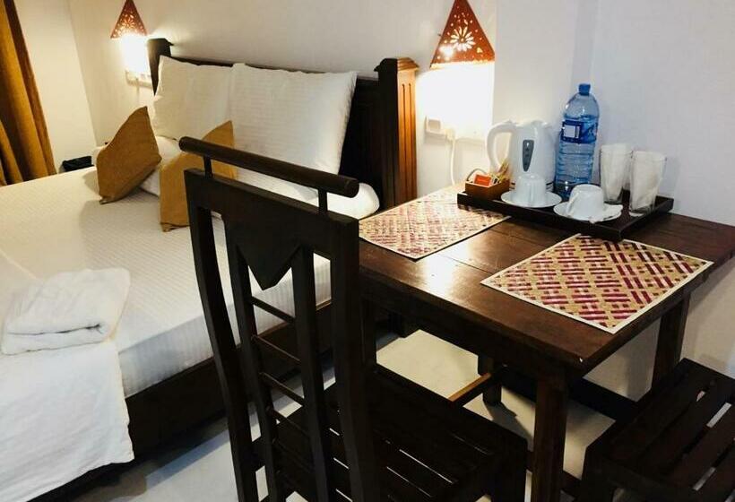 스탠다드 룸 킹사이즈 침대, Holaa Mirissa