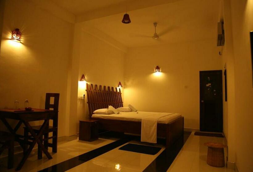 스탠다드 룸 킹사이즈 침대, Holaa Mirissa