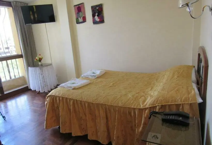 اتاق استاندارد یک نفره, Hostal Siglo 21