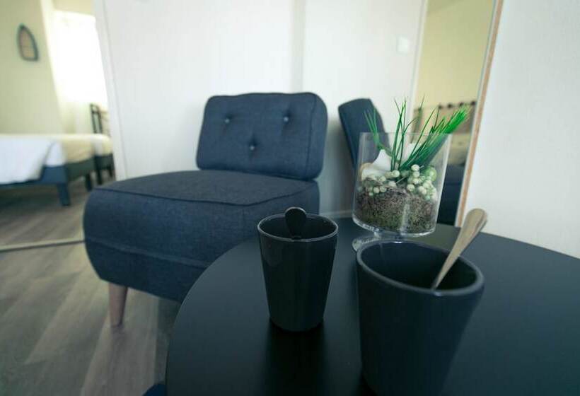 غرفة قياسية مطلّة علي البحر, La Fiancee Du Pirate