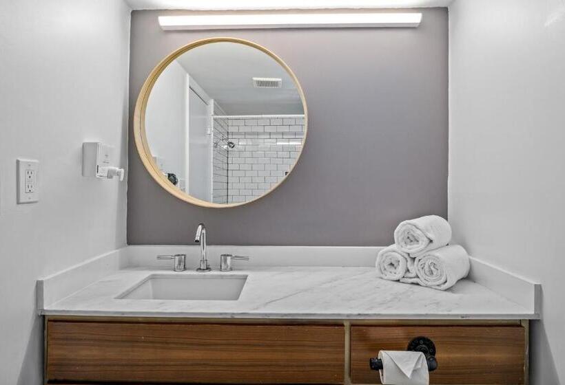 스탠다드 룸 킹사이즈 침대, The Beverley Beach House